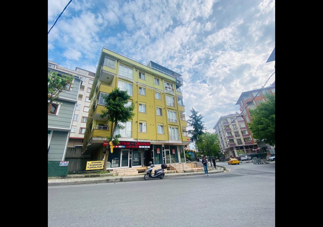 ÇEKMEKÖY CUMHURİYET MAH'DE MUHTEŞEM KONUMDA SATILIK 3+1 DAİRE