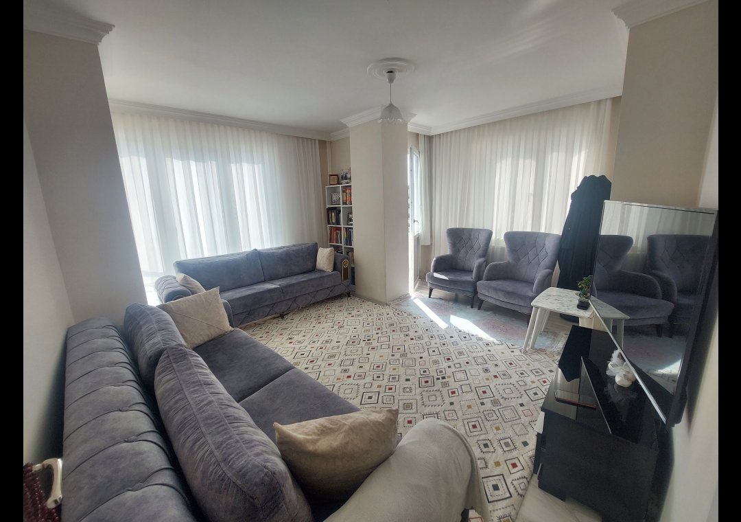 ÇEKMEKÖY AYDINLAR MAHALLESİNDE SATILIK 2+1 DAİRE
